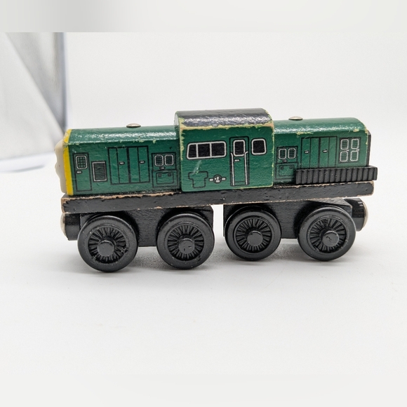 Thomas & Friends Wooden Railway Train Engine Derek - Picture 4 of 16